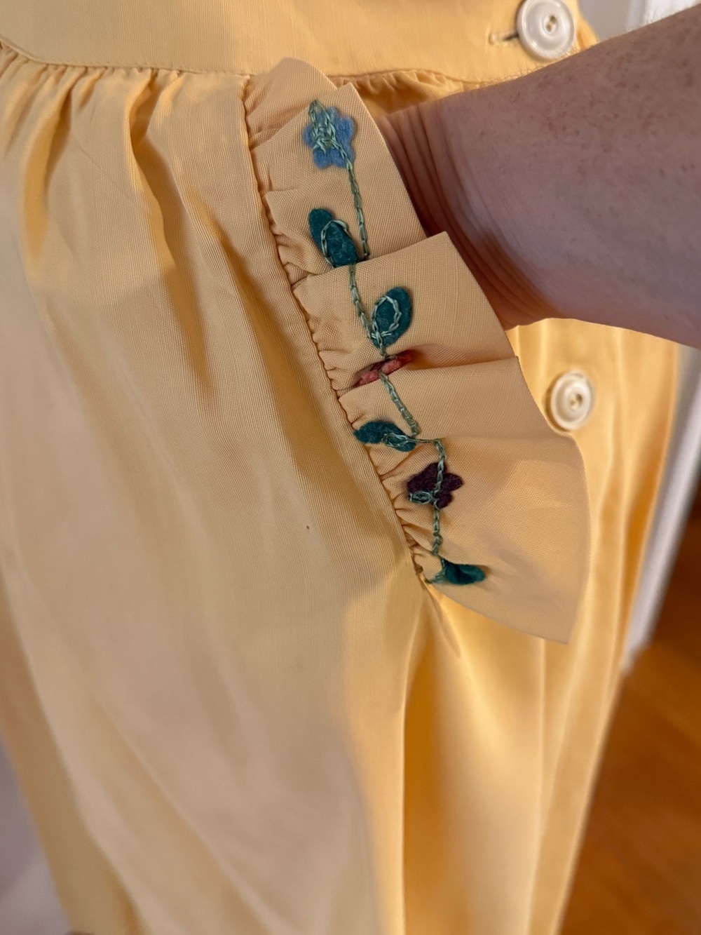 Yellow Ruffled German Dress with Embroidered Pockets - Picture 6 of 6